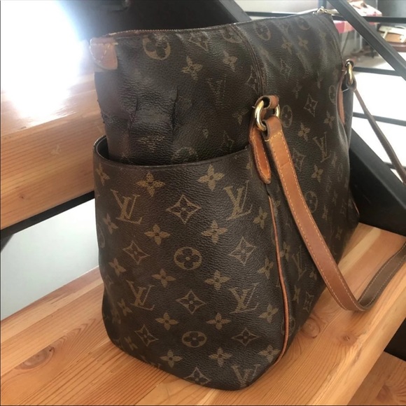 Louis Vuitton Totally Purse Leather Handbag Tote - Picture 11 of 15